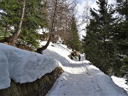 26 Proseguiamo verso la diga del Lago di Fregabolgia (1952 m)